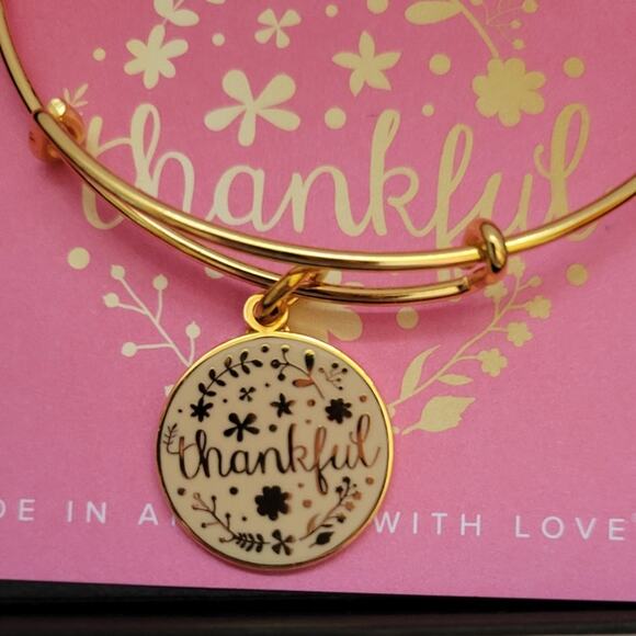 New in Box Alex & Ani Gold Tone Thankful Charm Bracelet Affirmation Gratitude - Picture 3 of 3